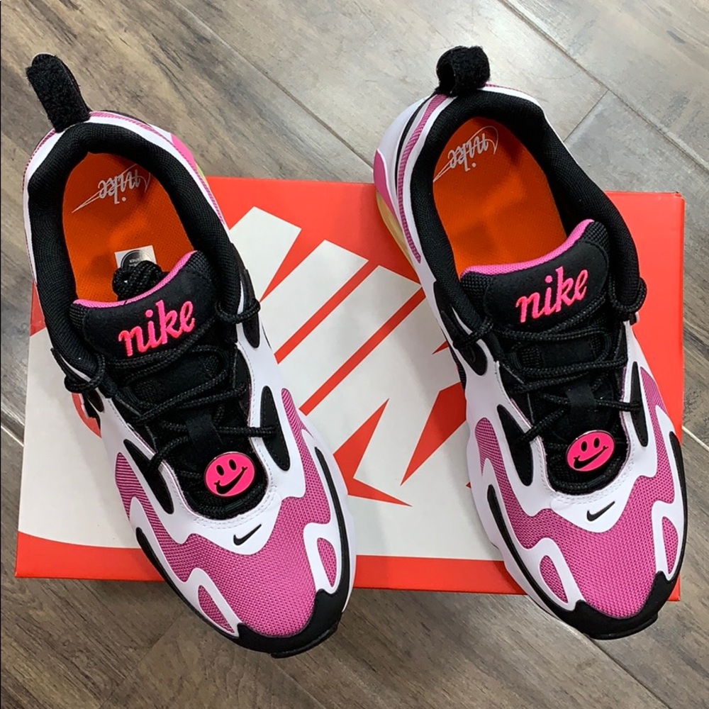 • NIKE W AIR MAX 200 black/hyper pink - Picture 6 of 16